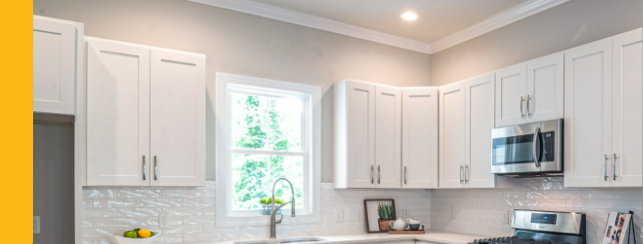 kitchen with crown molding