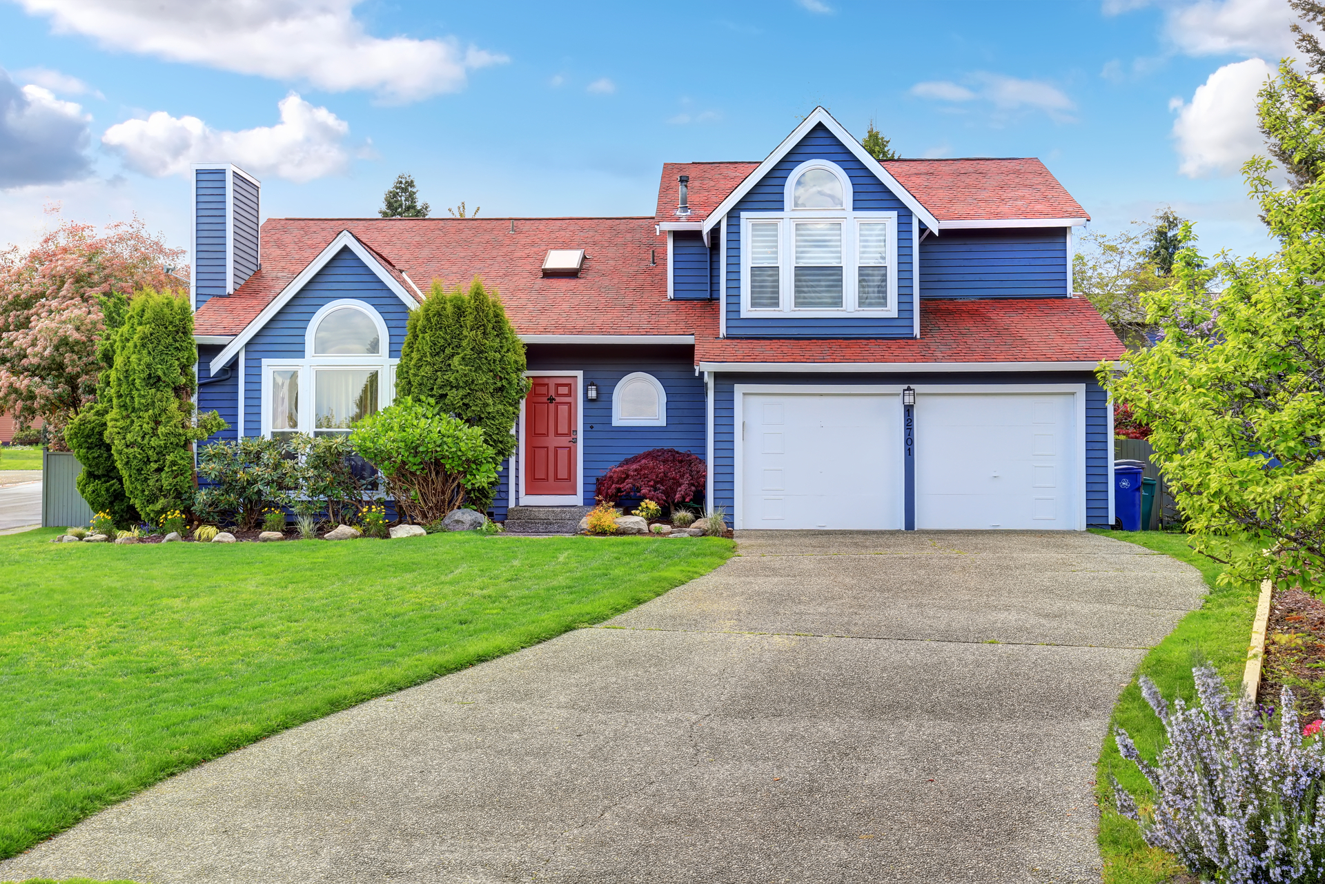 blue and red home
