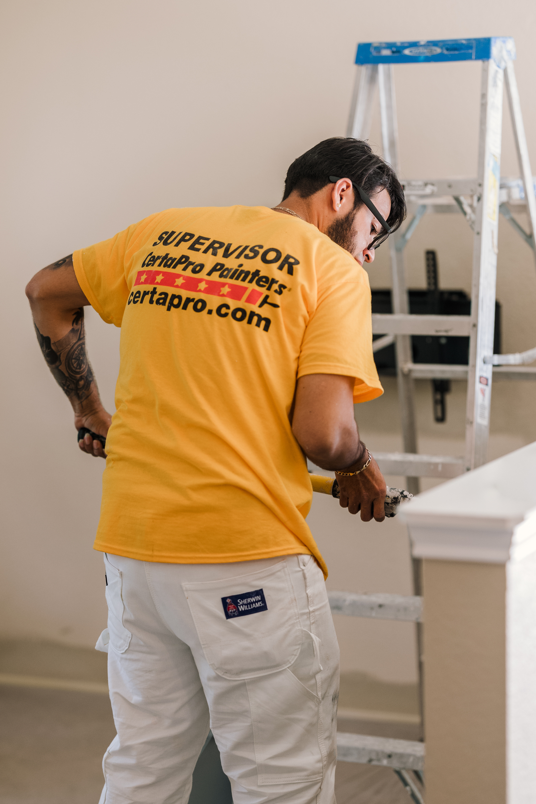 painter painting after prep