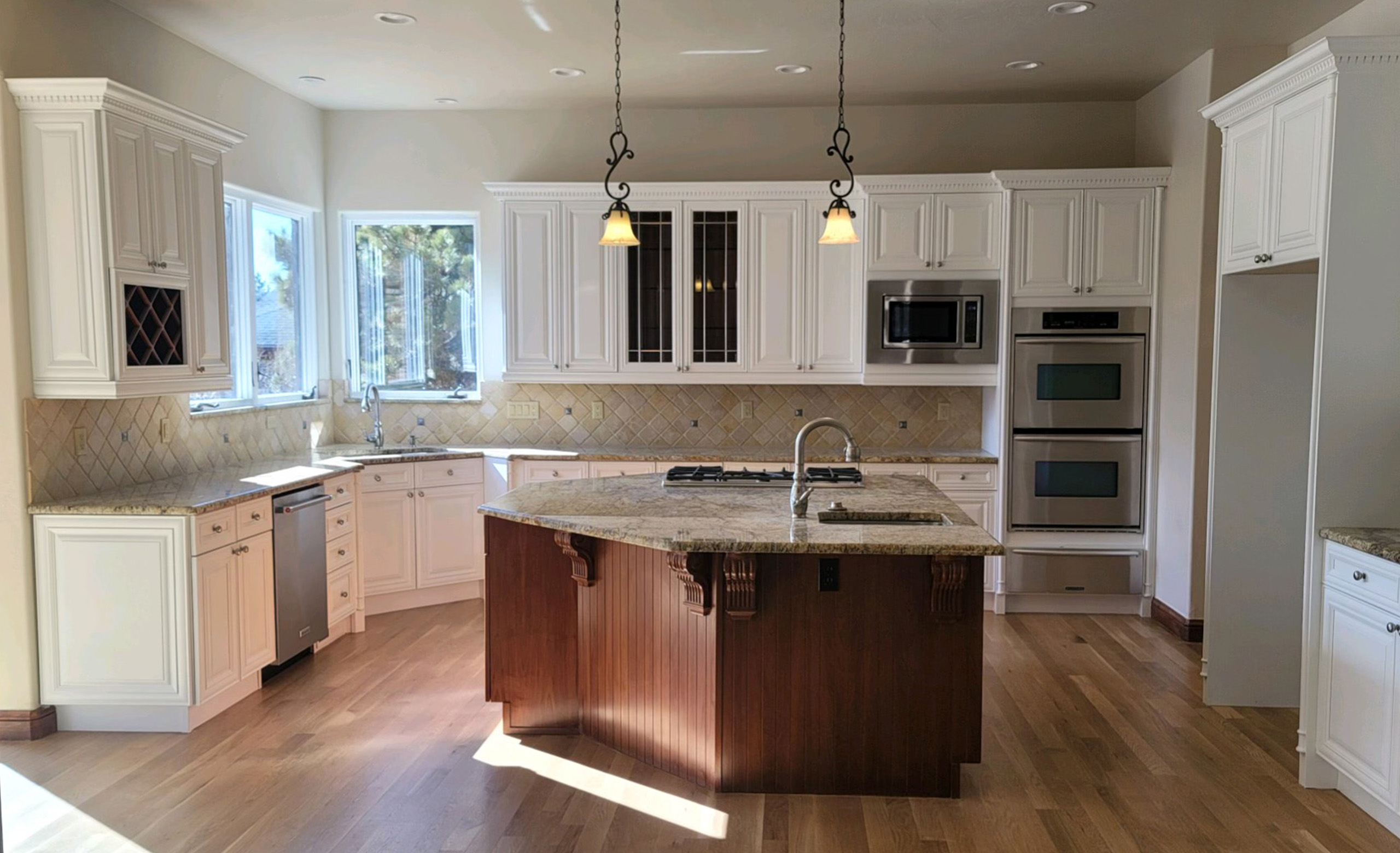Cabinet Refinishing and Repainting Before