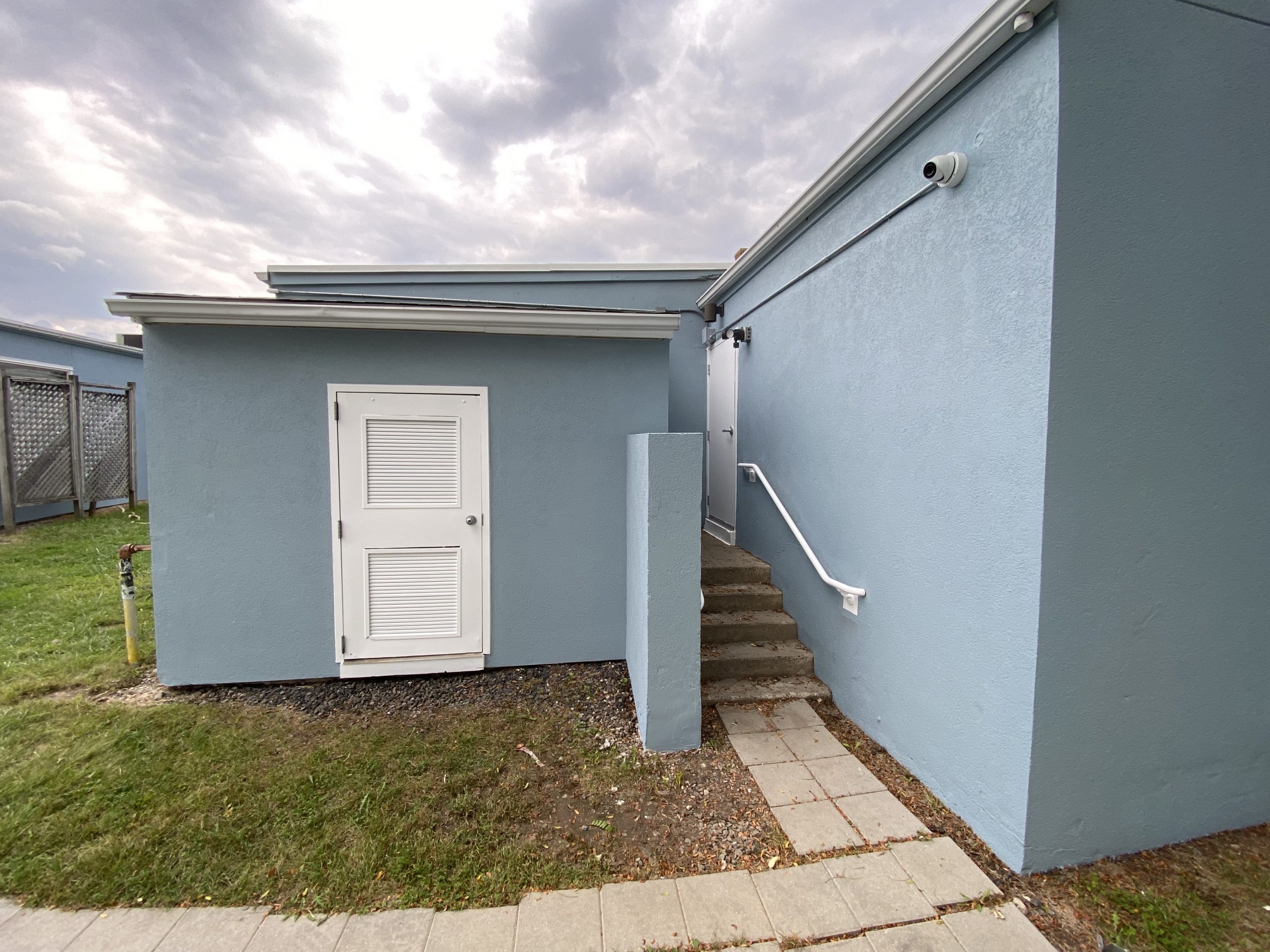 Pyramid Healthcare – Power Washing & Exterior Painting After