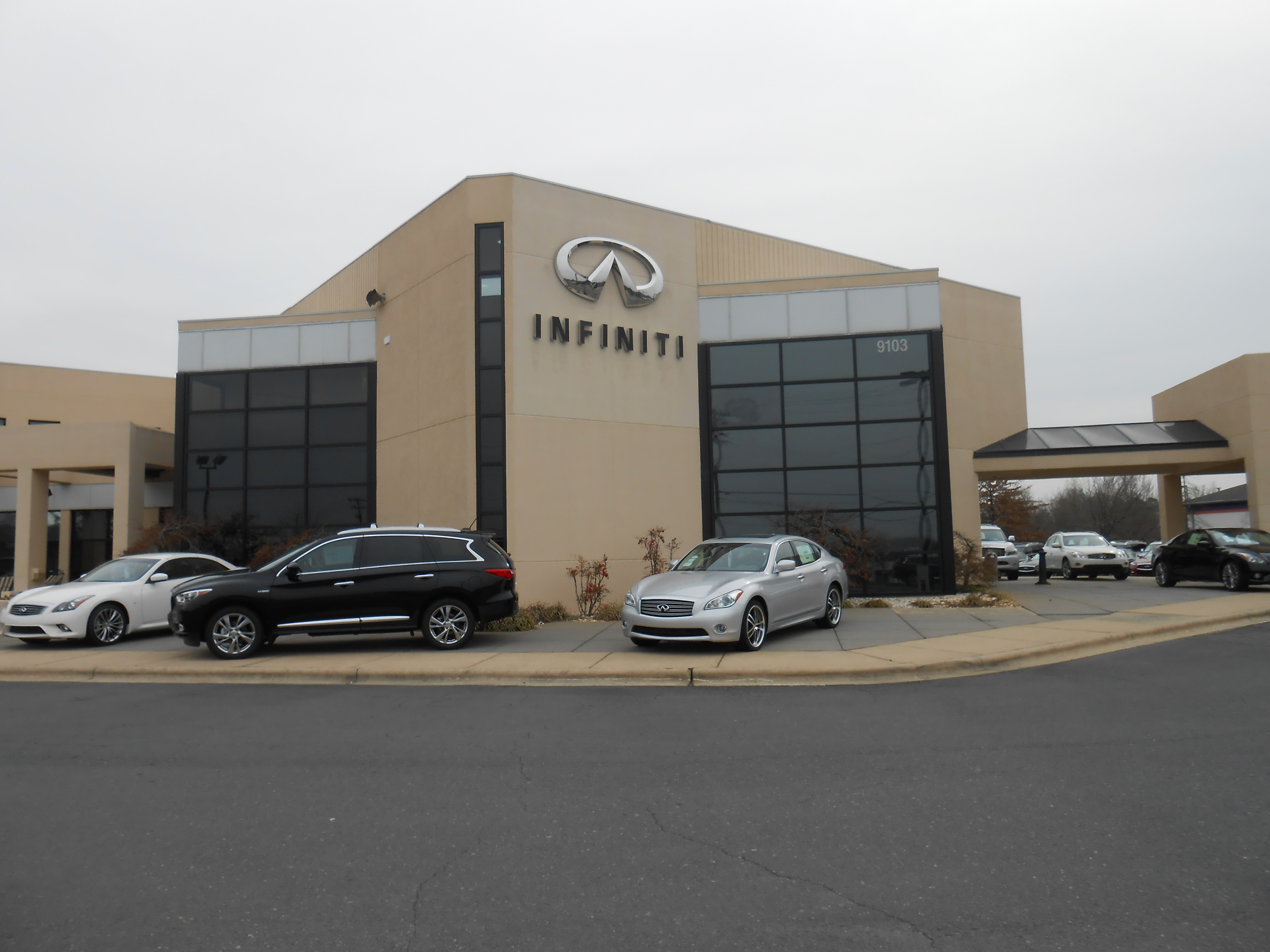 Infiniti Dealership Before