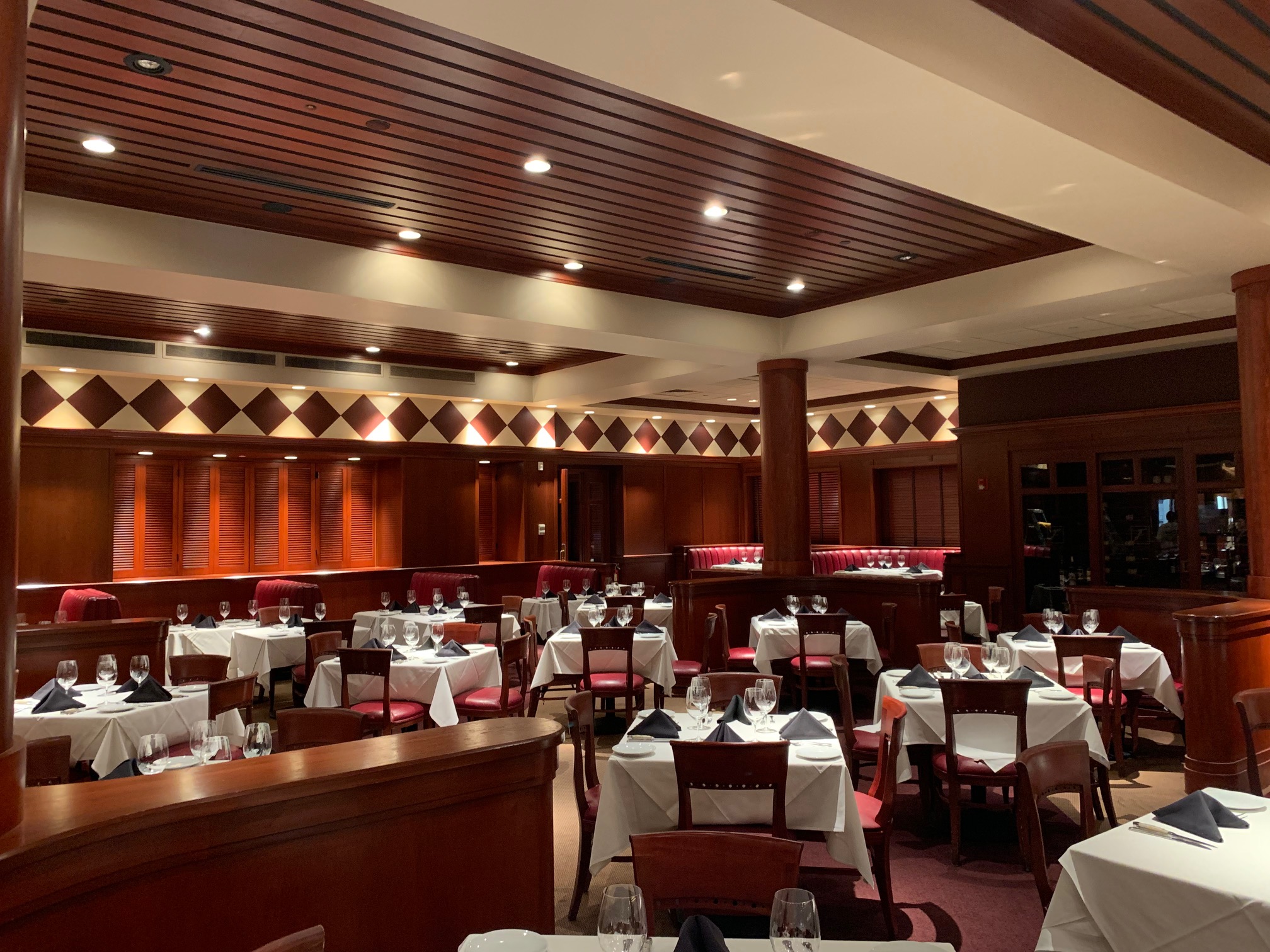 Fleming’s Steakhouse in Scottsdale Before