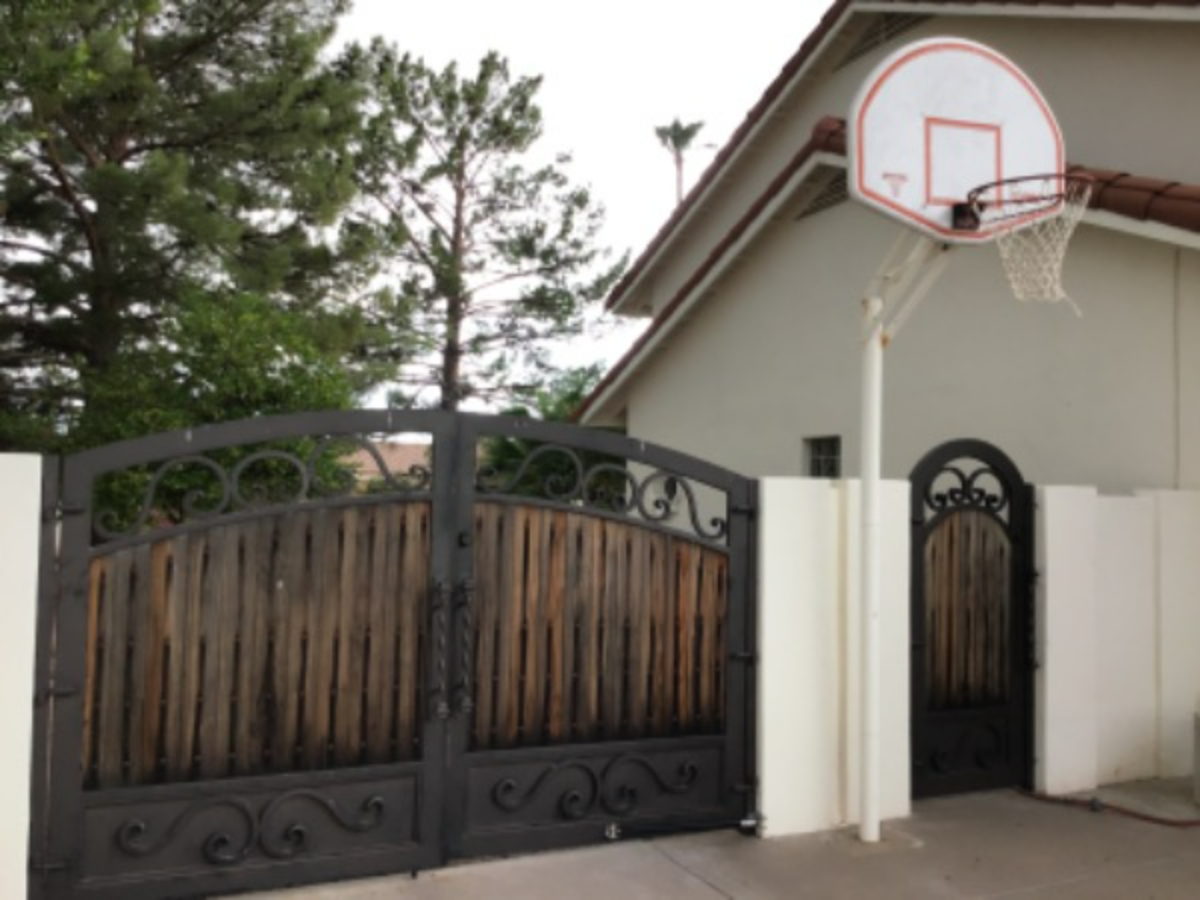 Wood & Metal Gate Renovation Before