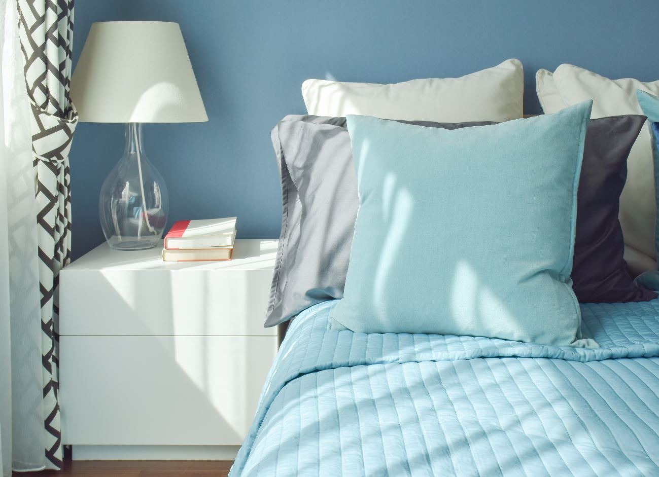 blue painted room