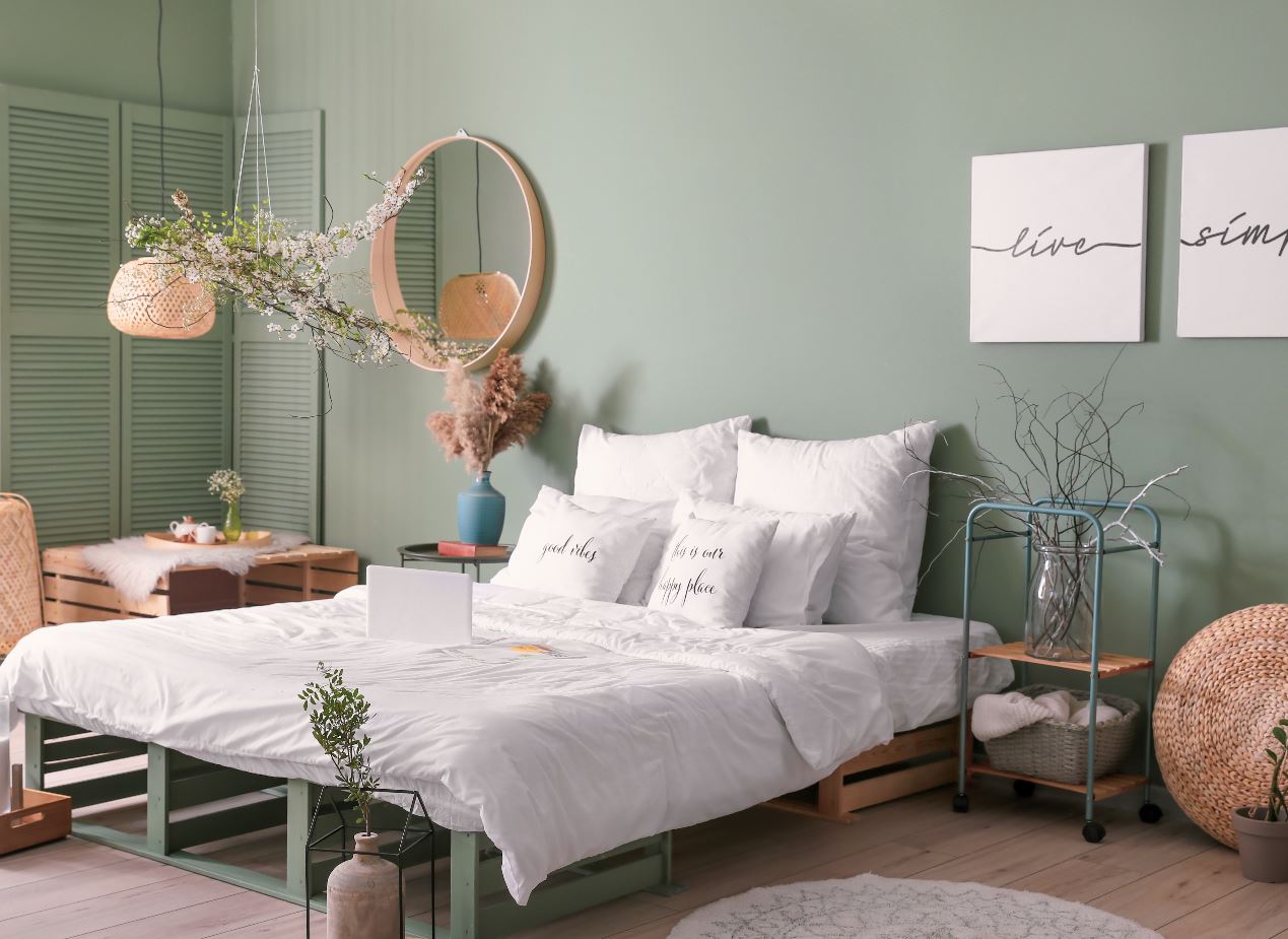 green painted room