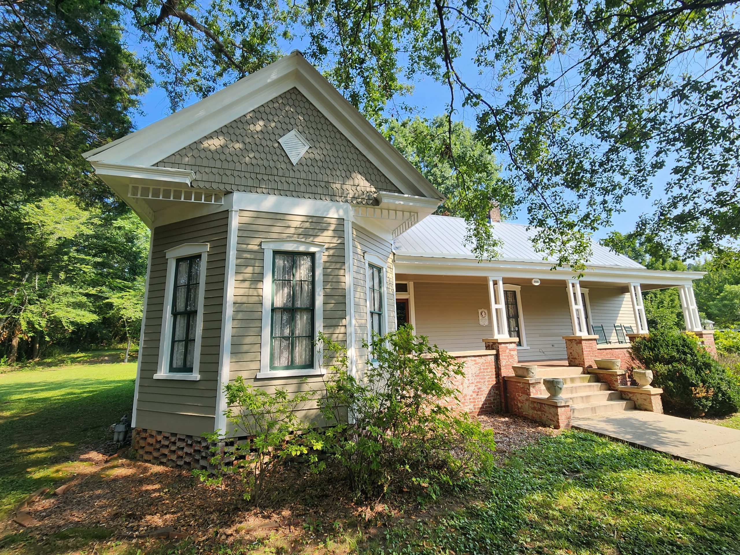 Historic Rowan House Exterior Painting Leeds, AL