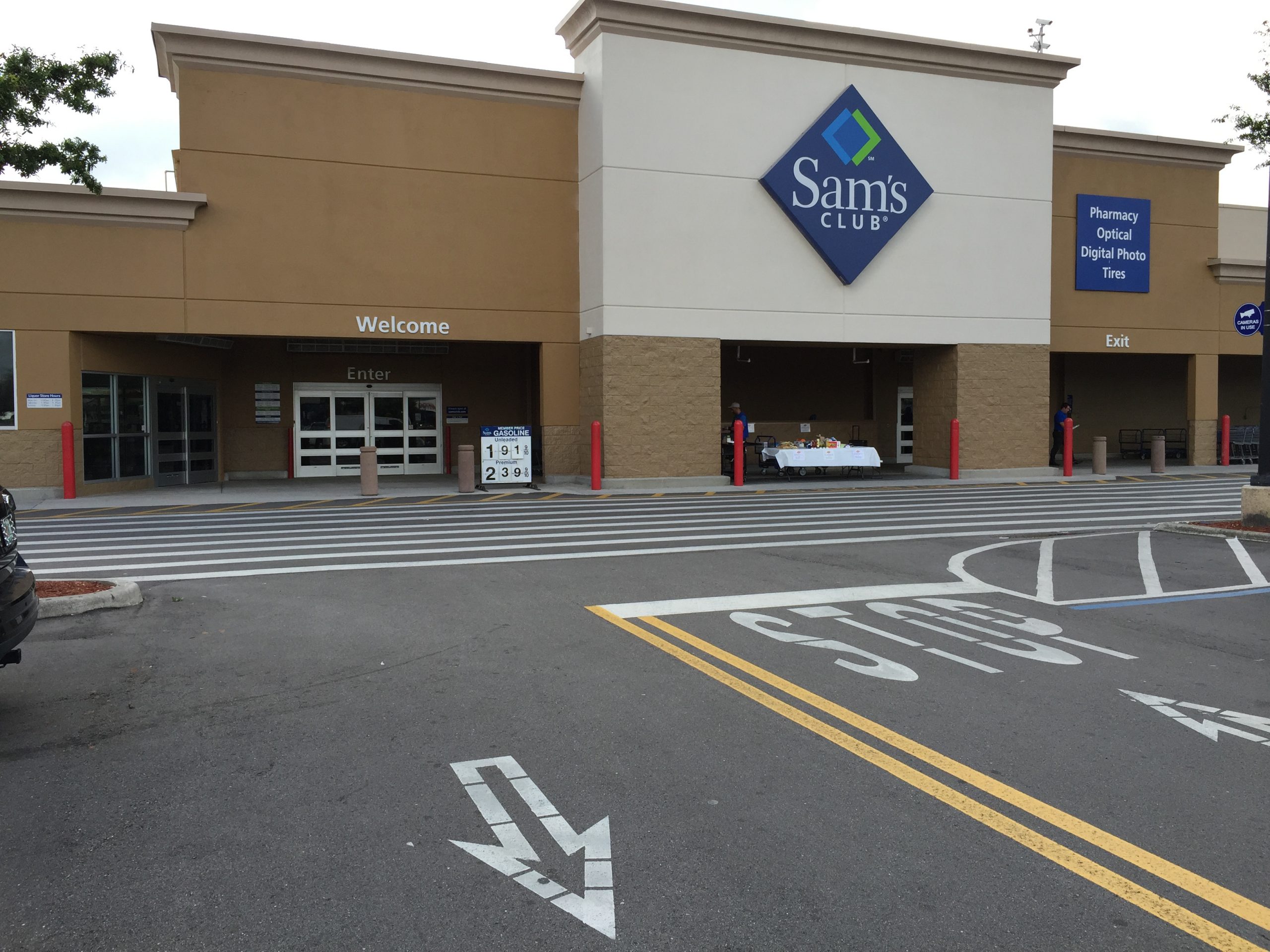 Sam's Club