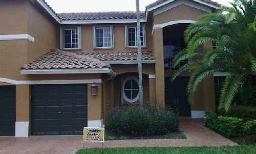 Exterior House Painting Service