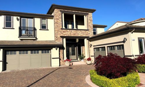 Oakland Ridgeview Exterior