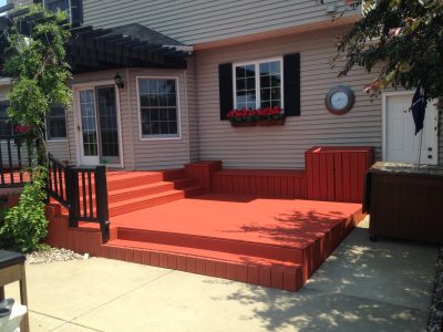 Deck Painters near Crown Point, IN