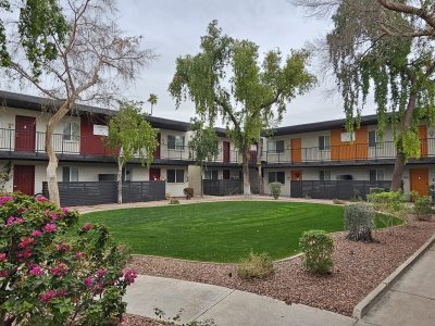 apartment complex exterior painting