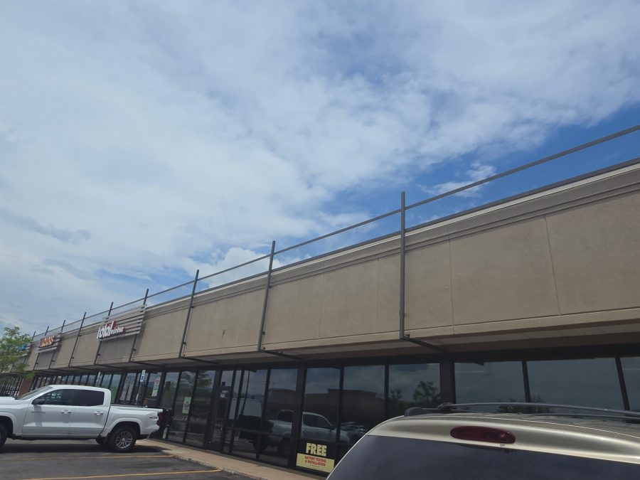shopping center after repaint Preview Image 3