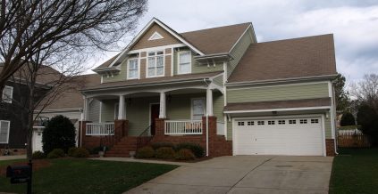 Charlotte – Exterior