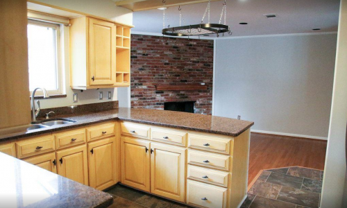 Kitchen Cabinet Update