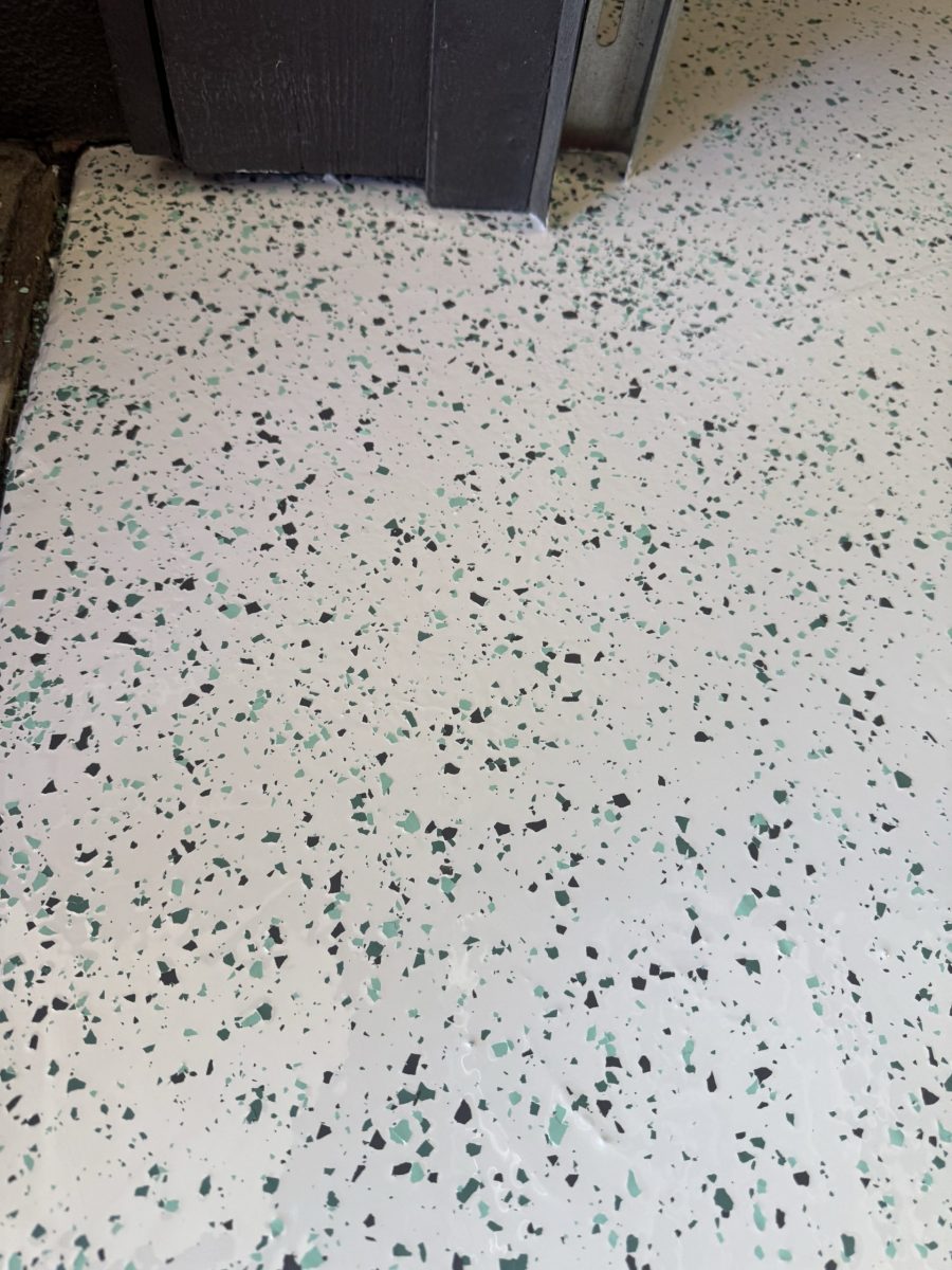 garage floor with epoxy coating Preview Image 3