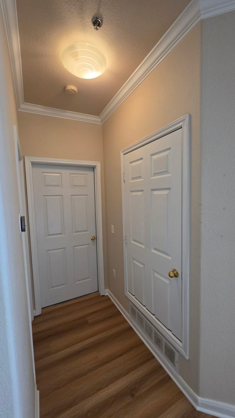 house interior with beige walls and repainted white trim Preview Image 3