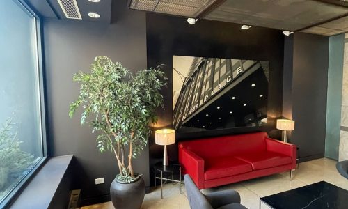 7 Foyer Seating Area
