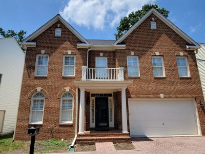classic brick home in lorton