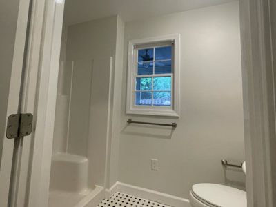 photo of repainted bathroom in marietta ga