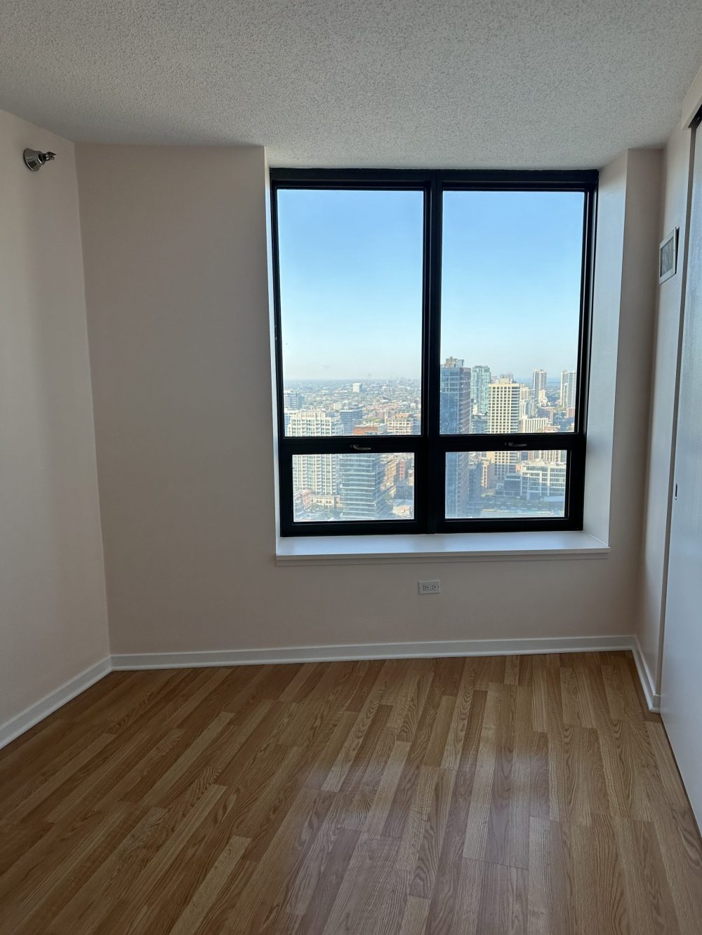 Classy Chicago Condo Repaint