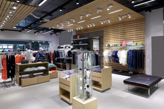 interior retail painting