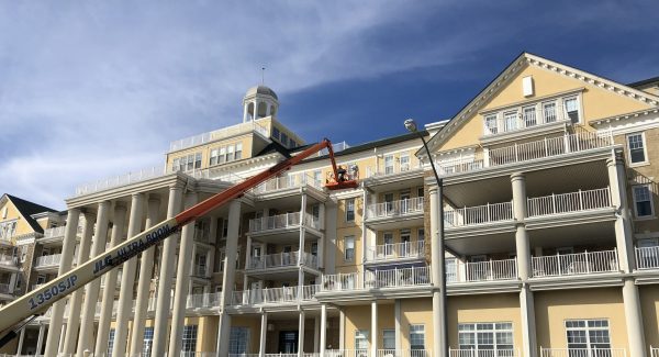 CONDOMINIUMS & HOAS