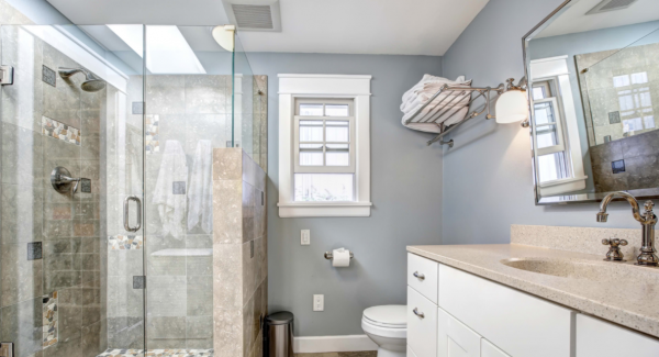 beautifiul bathroom with fresh paint