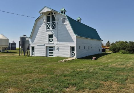 Family Farm Restoration: Barn & Outbuilding Painting