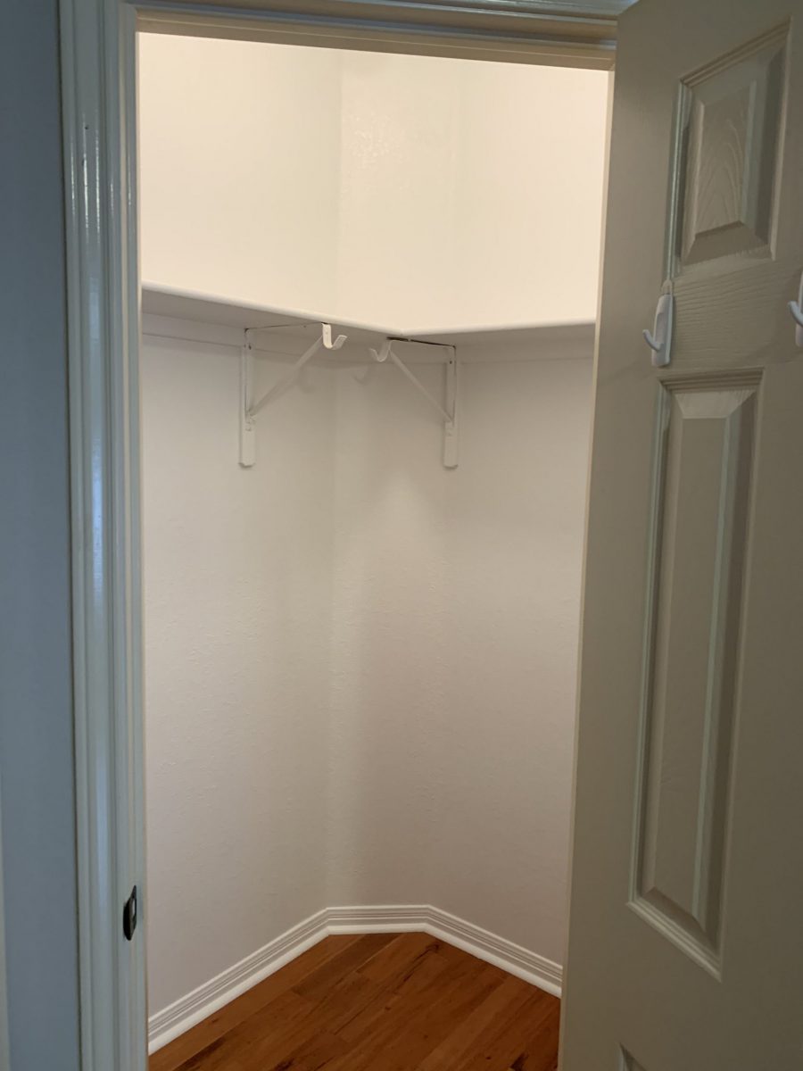 Closet Painting Preview Image 9