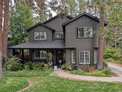 Home exterior repainting in La Pine, OR