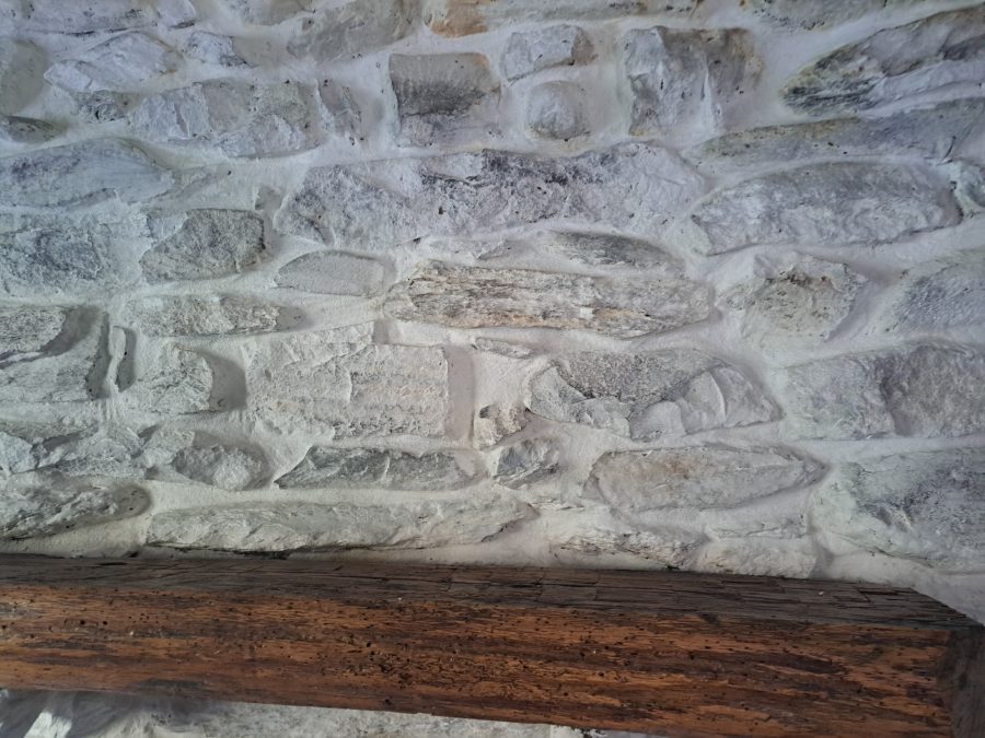 whitewashed interior stone wall Preview Image 1