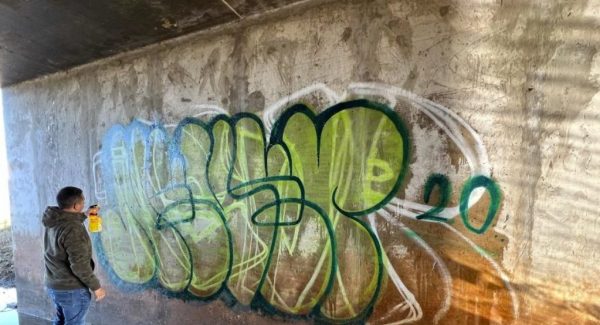 graffiti cover-up