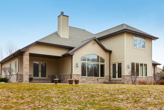 Vinyl and Alumiinum Siding Painting beautiful home