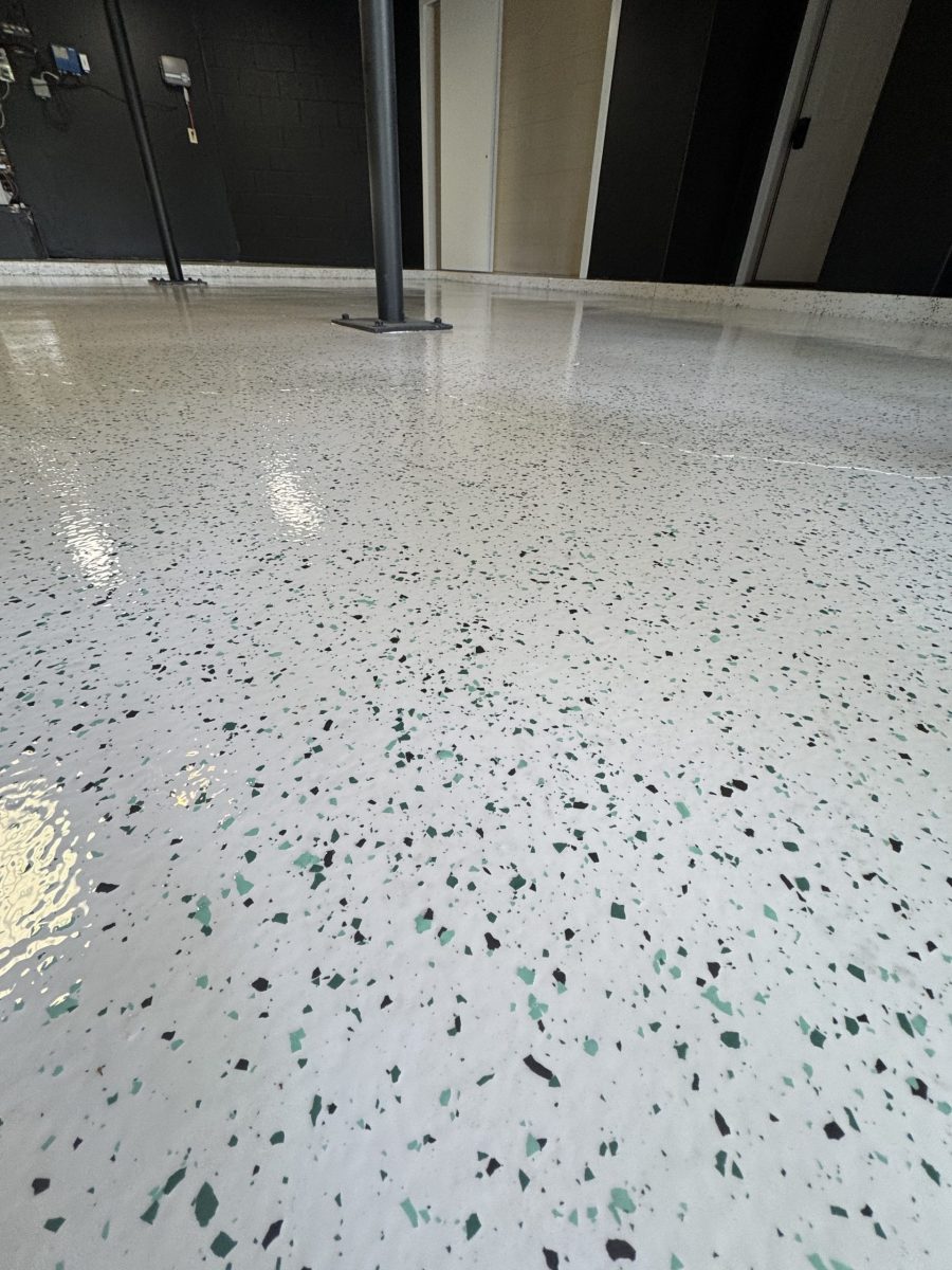 garage floor with epoxy coating Preview Image 6