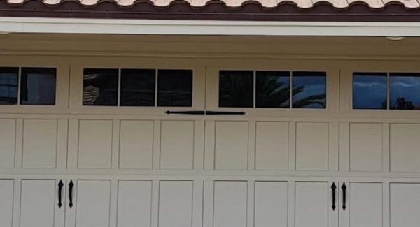 Garage Door Painting in Lakeland, FL